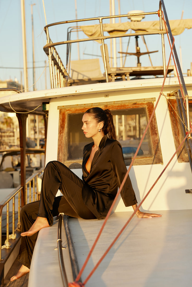 MILOS SUITS - Black
