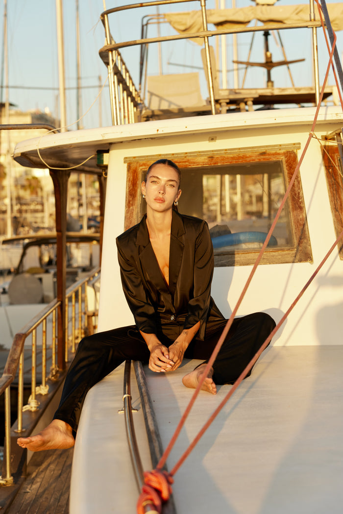 MILOS SUITS - Black