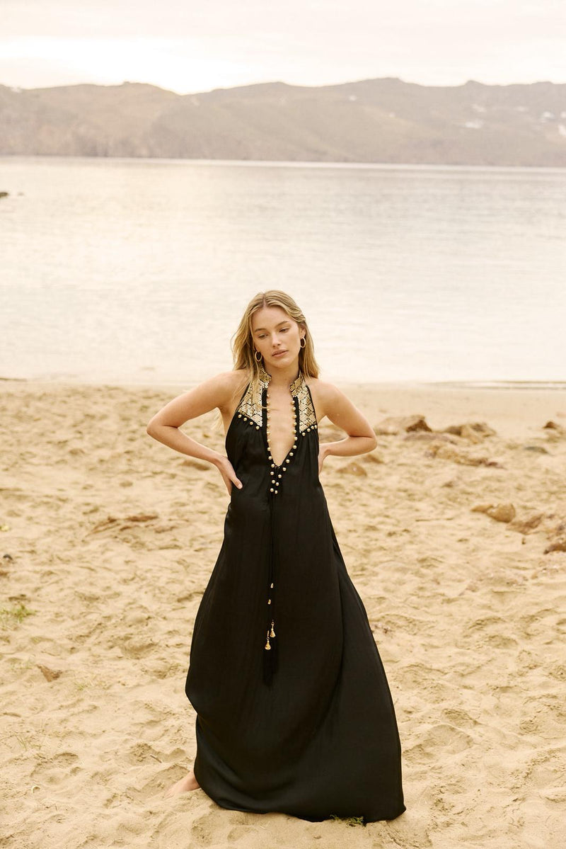 GOLD COLLAR DRESS BLACK